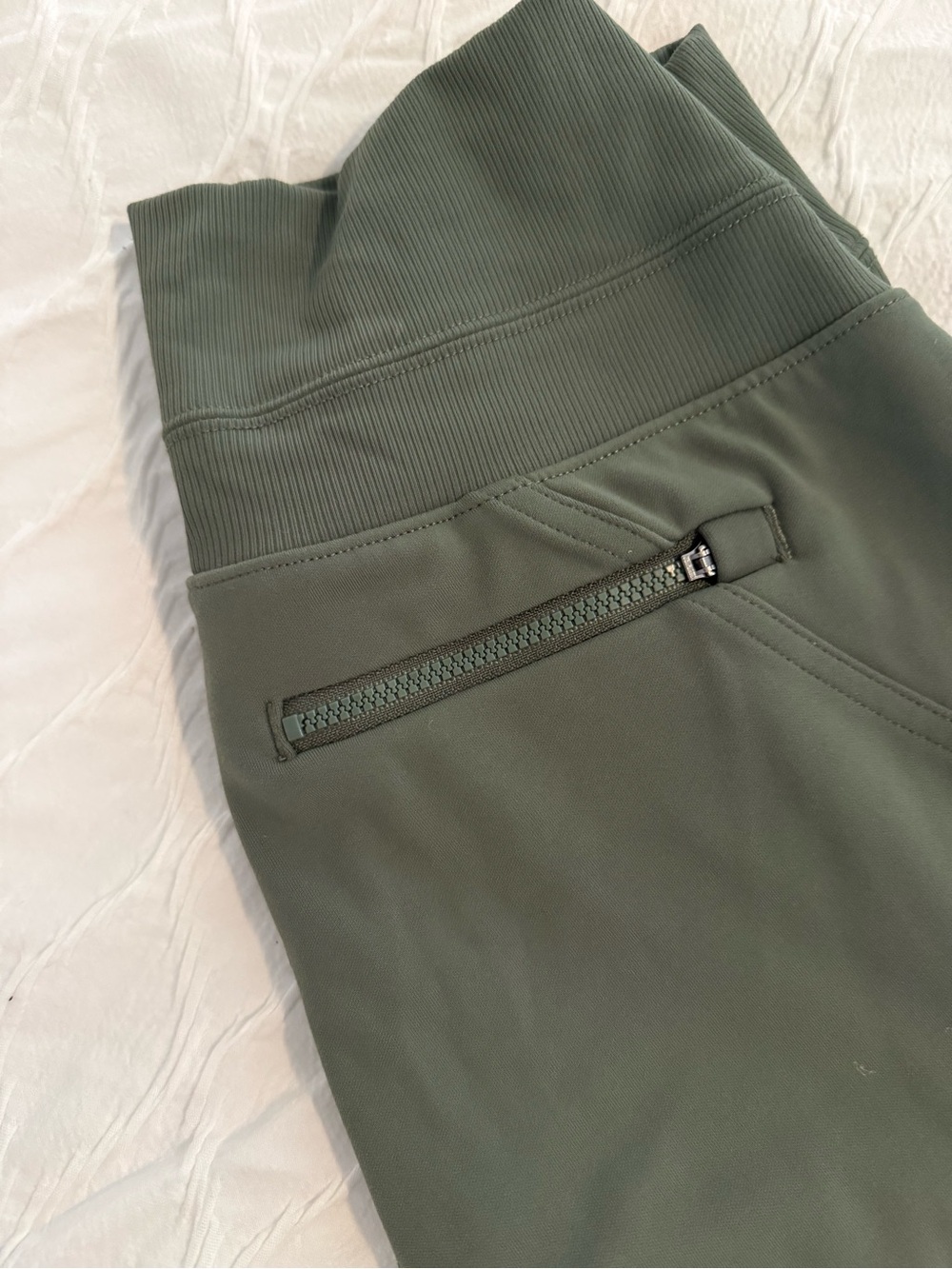 Athleta Venice High-Rise Olive Green women’s  Active joggers